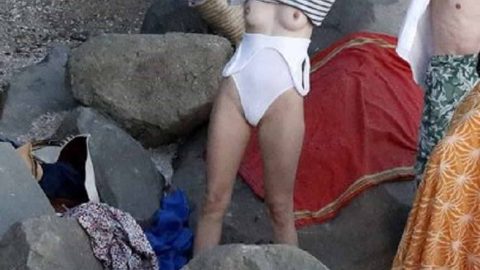 maya hawke shows tits in st barts 2