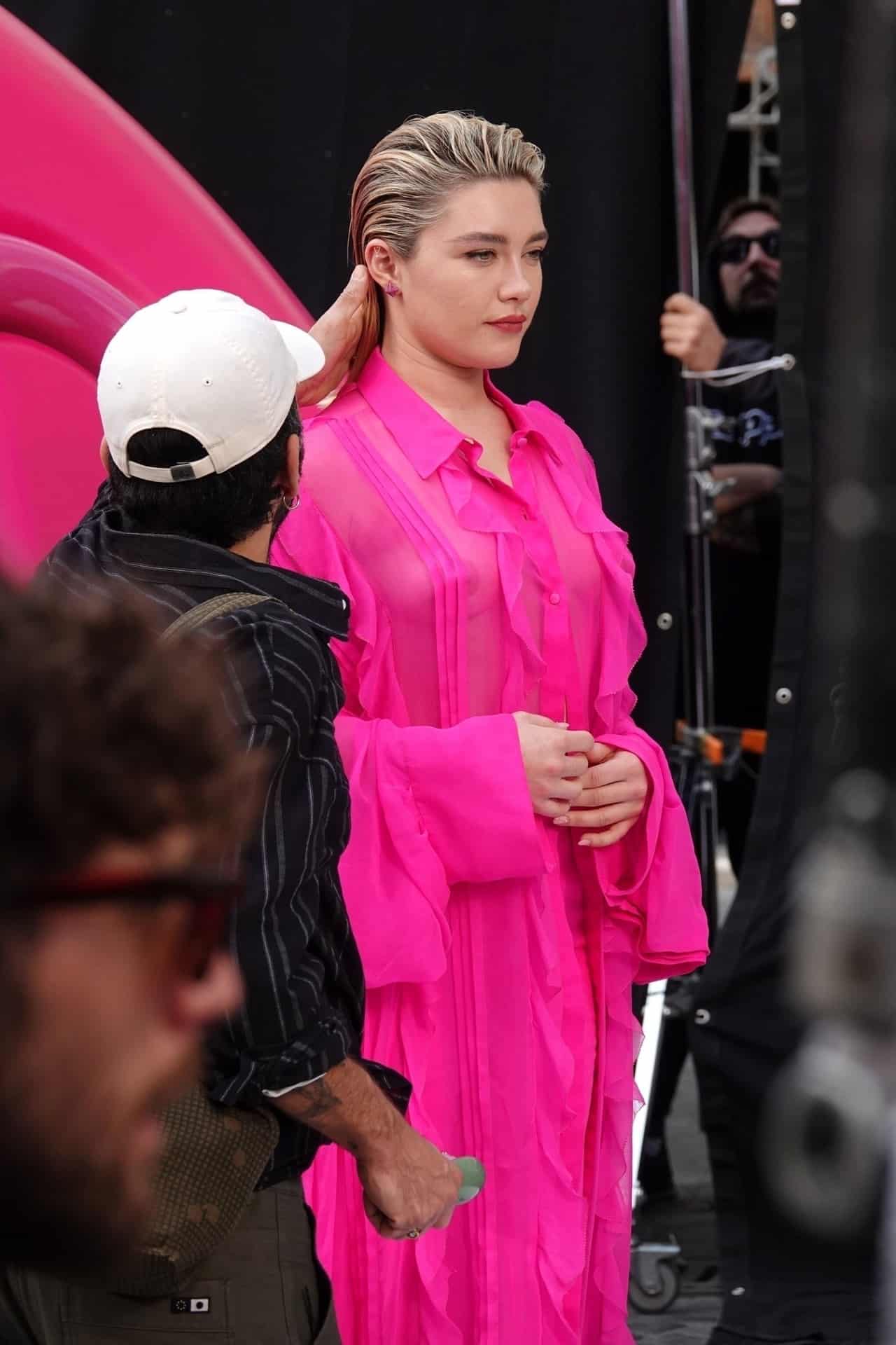 Florence Pugh See Through To Tits At Commercial Shoot In Italy Search