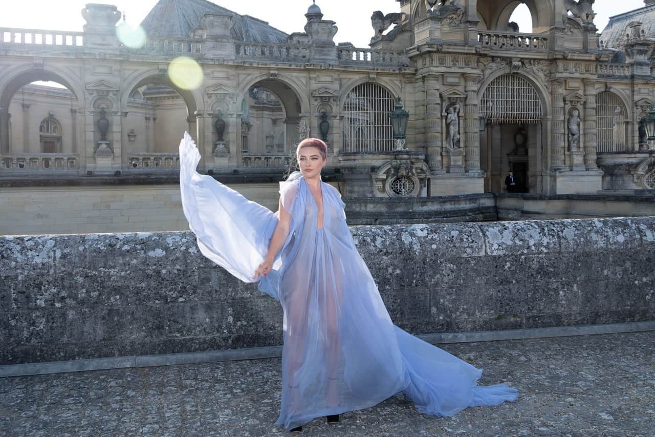 Florence Pugh See Through to Tits at Valentino Fashion Show 2023 topless picture Florence Pugh See Through to Tits at Valentino Fashion Show 2023 topless picture