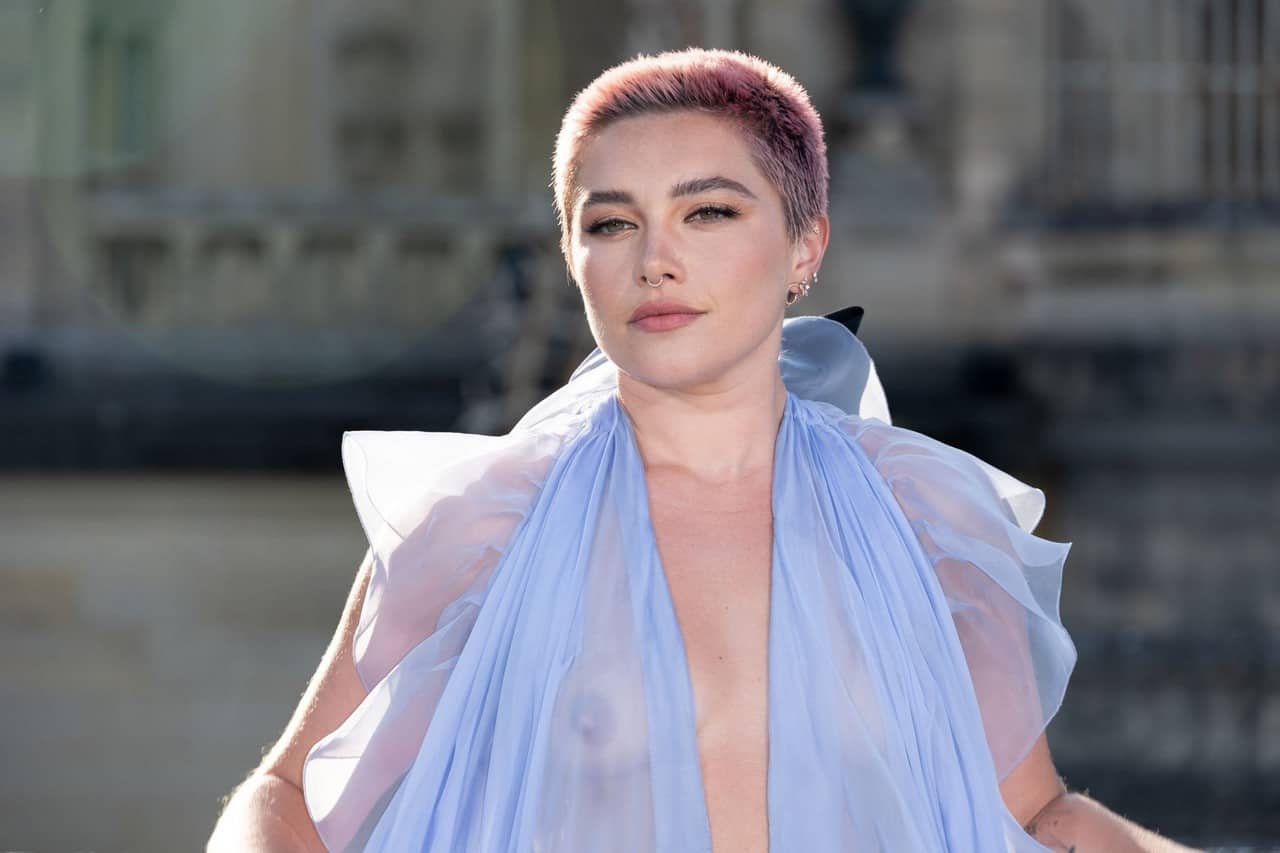 Watch Florence Pugh See Through to Tits at Valentino Fashion Show 2023 naked video Watch Florence Pugh See Through to Tits at Valentino Fashion Show 2023 naked video