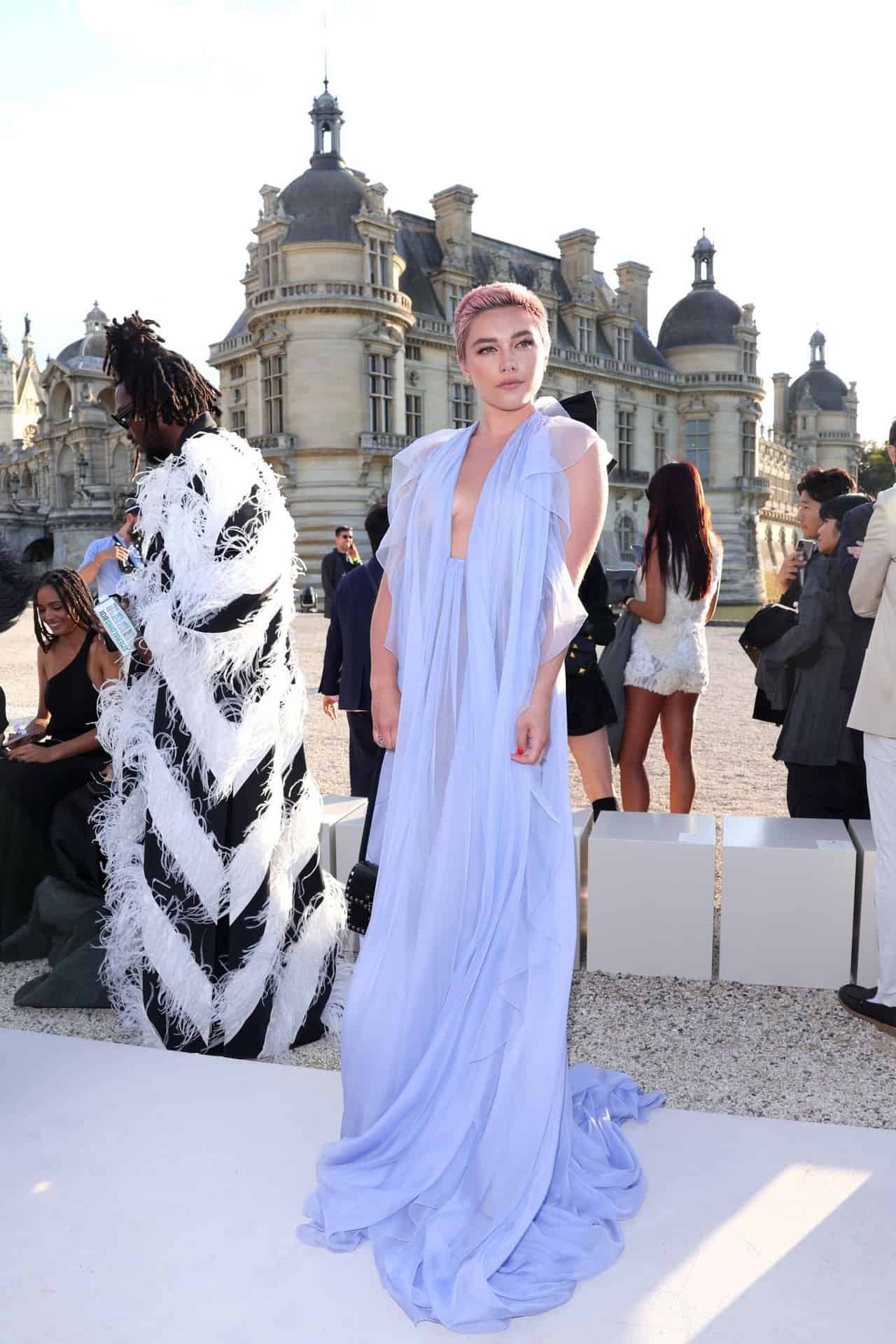 Florence Pugh See Through to Tits at Valentino Fashion Show 2023 topless picture Florence Pugh See Through to Tits at Valentino Fashion Show 2023 topless picture