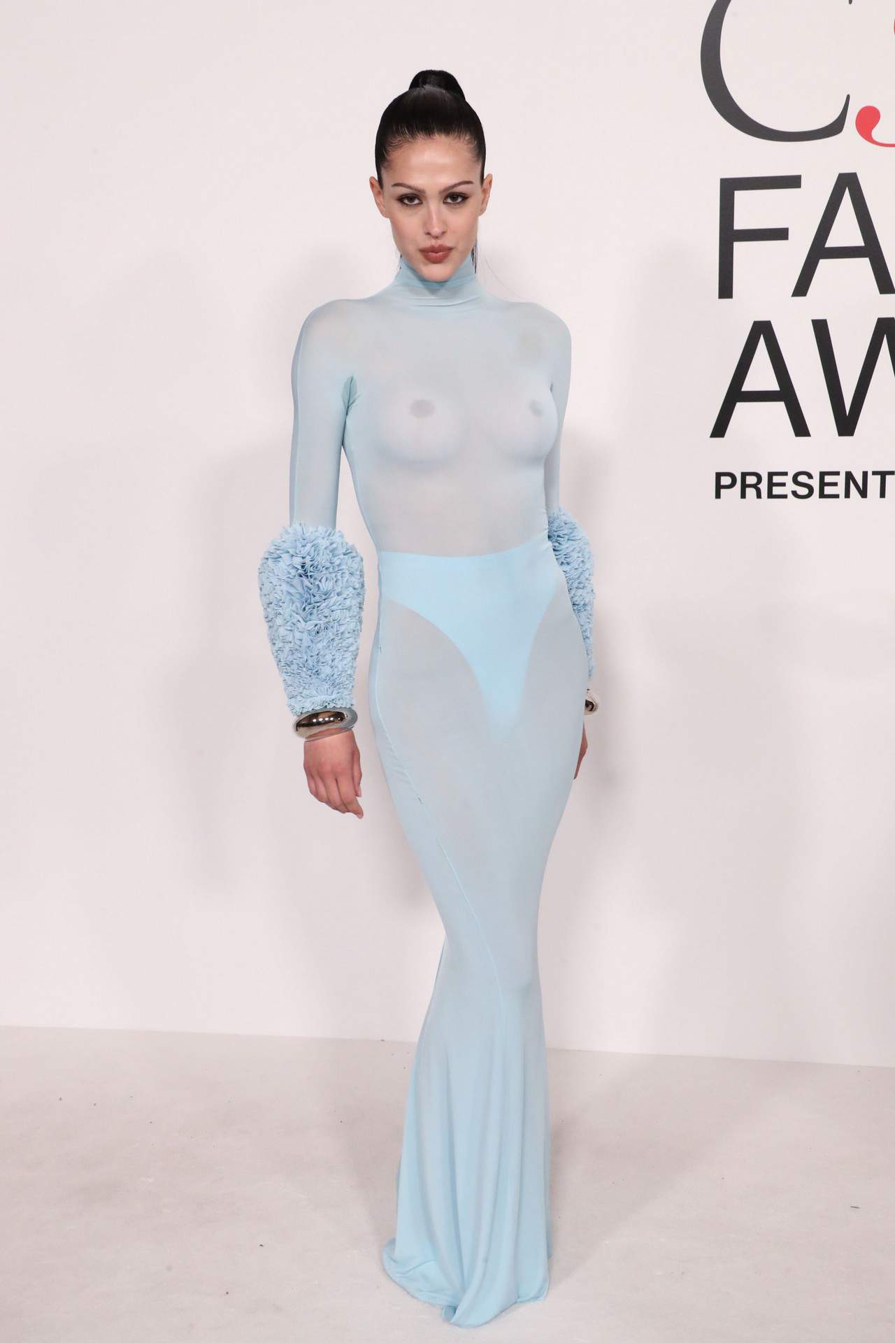 Amelia Hamlin Braless in a Sheer Dress for the 2023 CFDA Fashion Awards nude scene Amelia Hamlin Braless in a Sheer Dress for the 2023 CFDA Fashion Awards nude scene