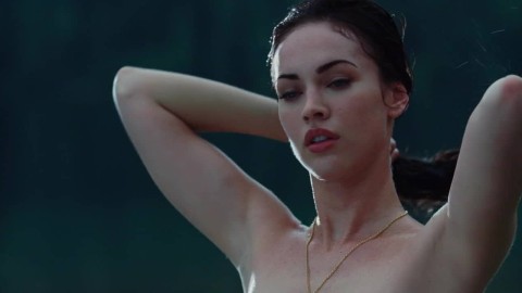 Megan Fox Sexy Amanda Seyfried Sexy Jennifers Body 2009 17
