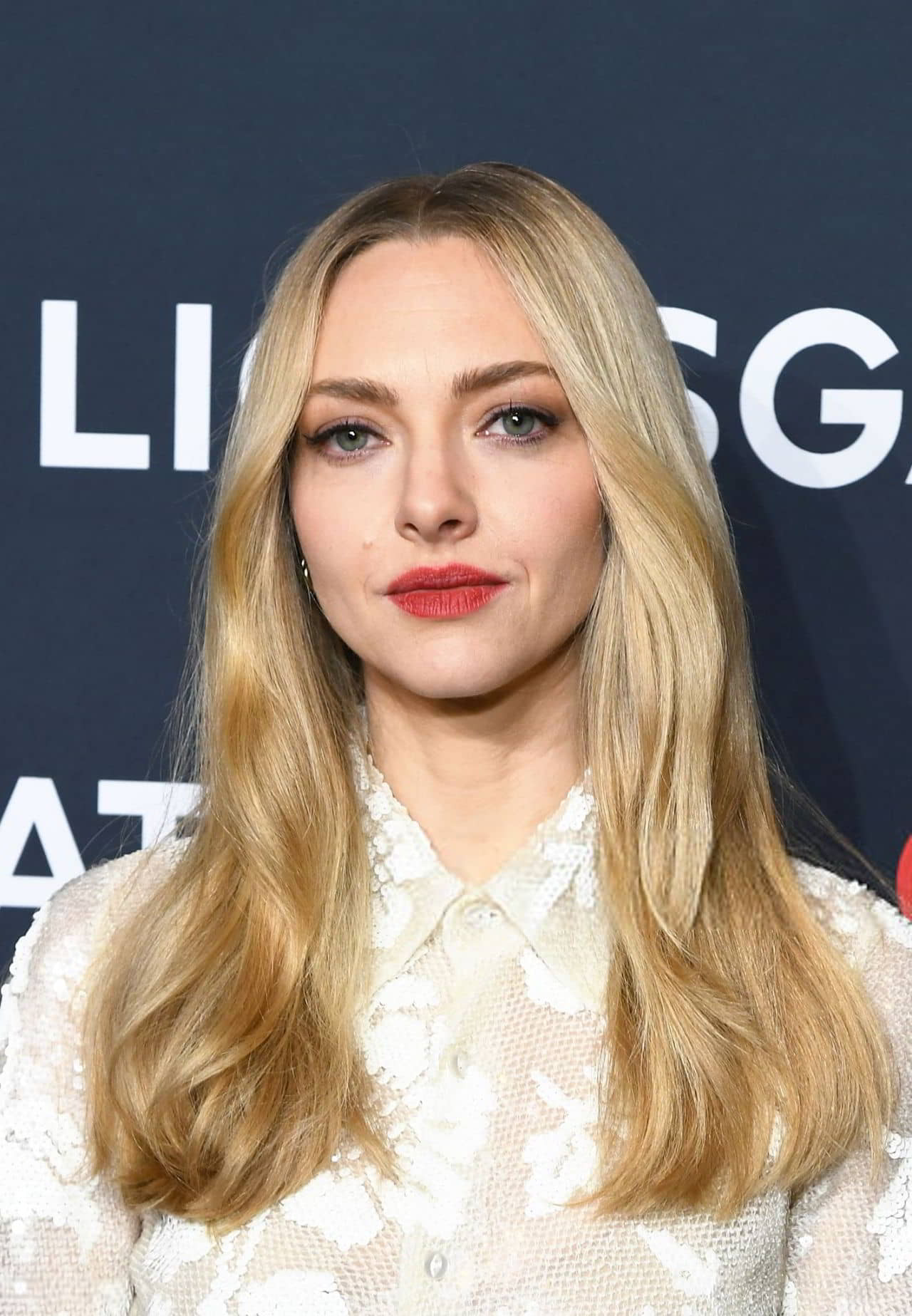 Watch Amanda Seyfried in Mini Skirt at CinemaCon 2025 naked video Watch Amanda Seyfried in Mini Skirt at CinemaCon 2025 naked video
