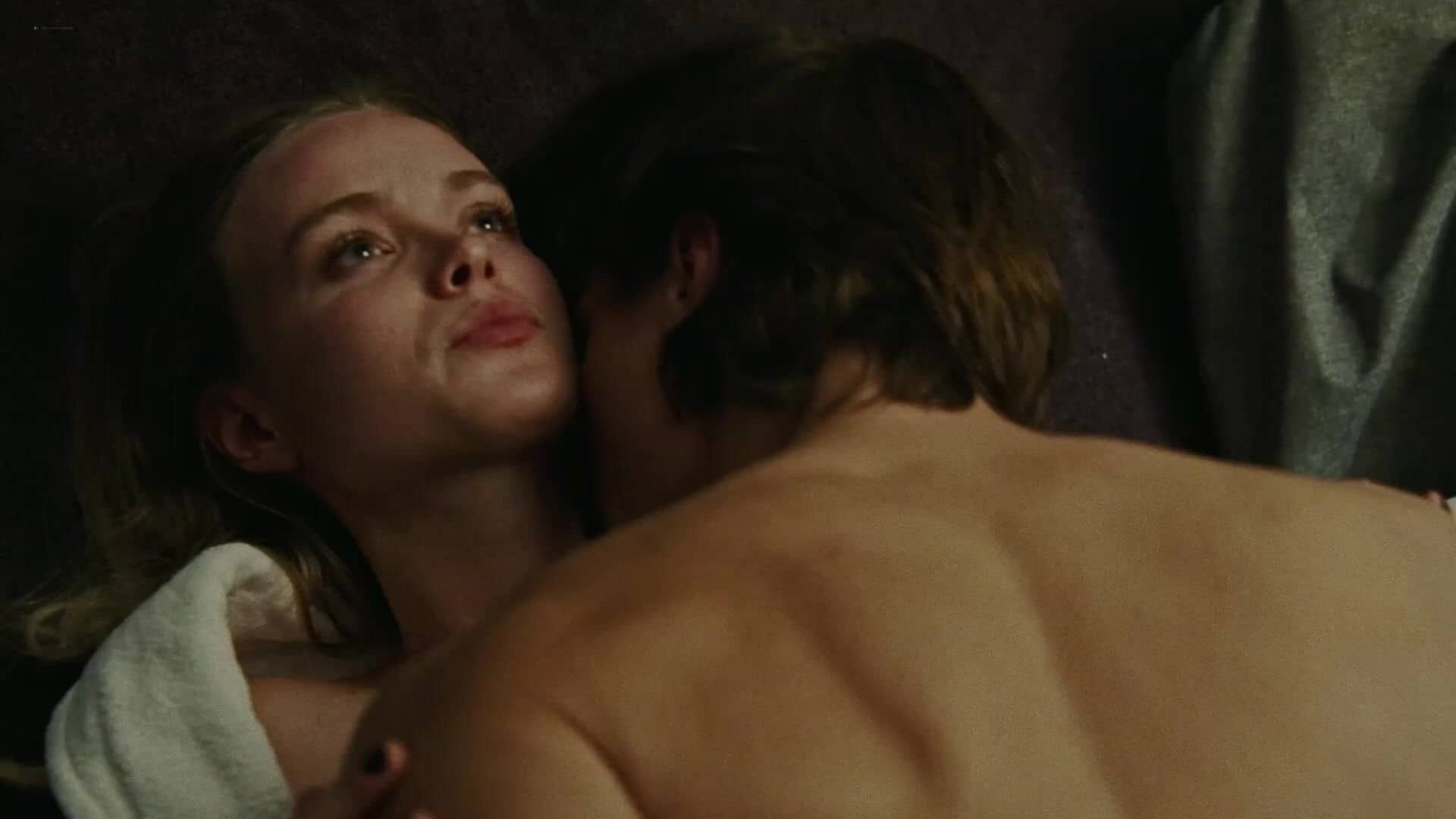 Matilda Kallstrom, Alma Jodorowsky bare butt in Threesome - S01 Matilda Kallstrom, Alma Jodorowsky bare butt in Threesome - S01