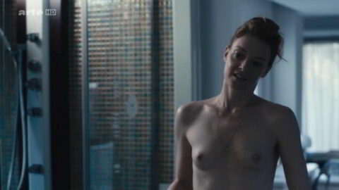 Kate Moran Nude - Cannabis - S01E04 (2016)