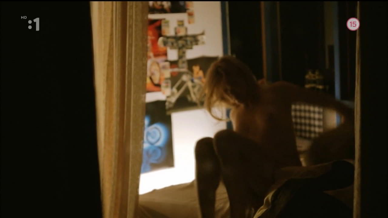 Alena Pajtinkova cleavage movie scene 2011 Alena Pajtinkova cleavage movie scene 2011