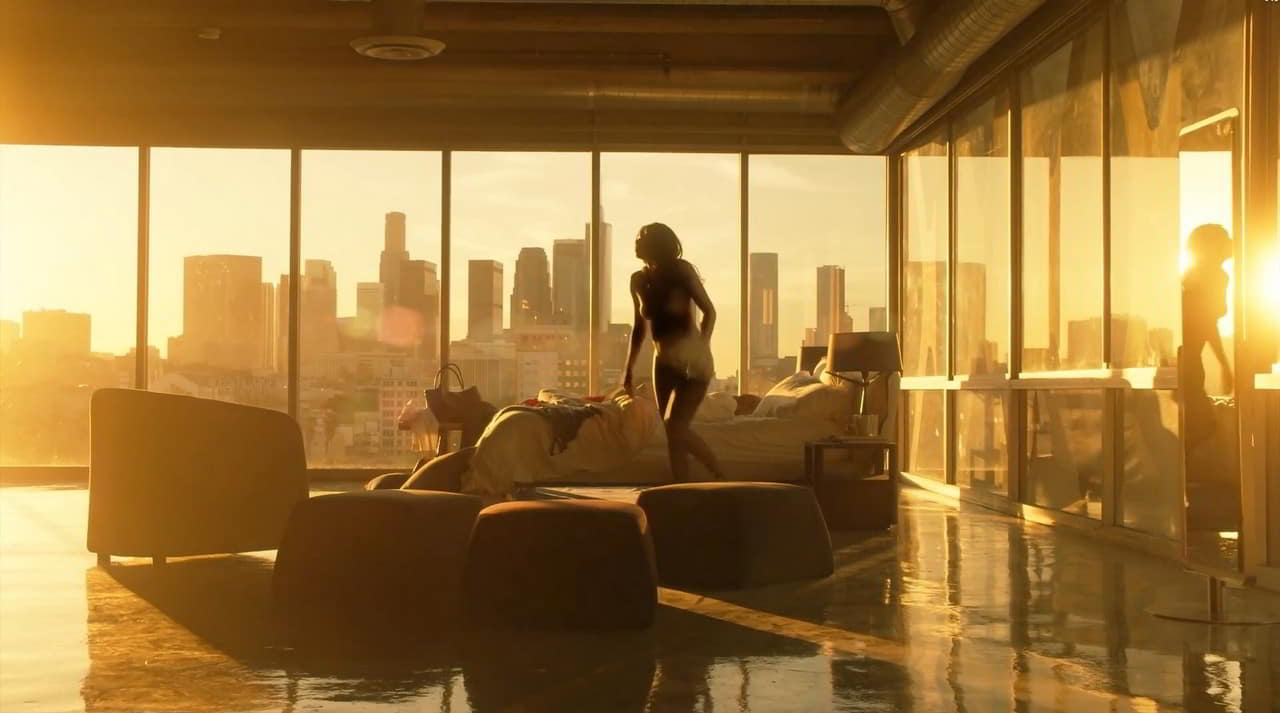 Gabrielle Union topless L.A.'s Finest - S01 Gabrielle Union topless L.A.'s Finest - S01