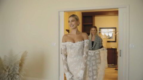 Hailey Baldwin Sexy Wedding Dress Fitting 2019 3