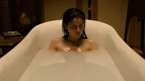 Laetitia Casta Nude Derriere les murs 2011 3