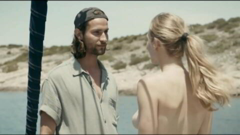 Laura Egger Nude Kaptn 2021 07