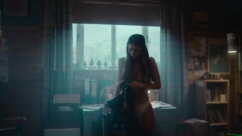 Mimi Keene Sexy Sex Education S03E02 2021 4