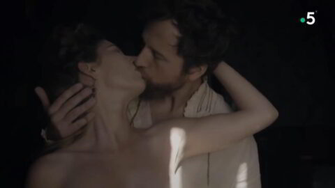 Clara Botte Nude La Guerre des trones la veritable histoire de lEurope S03E01 02 2019 2