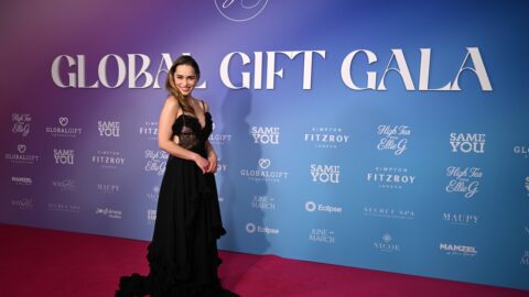 Emilia Clarke Exposes Her Tits in Lace Dress at Global Gift Gala 2025 04