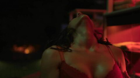 Sara Ali Khan Sexy - Murder Mubarak (2024)