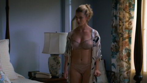 Betty Gilpin Sexy GLOW S02E04 2018 1