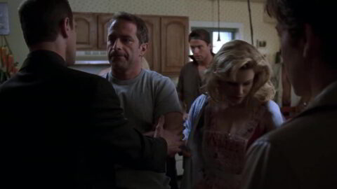 Elizabeth Banks Sexy Law Order Special Victims Unit S03E07 2001 5