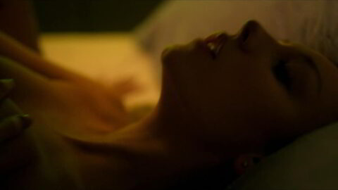 Ester Exposito Nude Elite Short Stories Carla Samuel S01E02 E03 2021 04