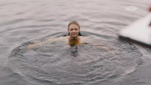 Karina Razumovskaya Nude Mur Mur S01E04 2021 2