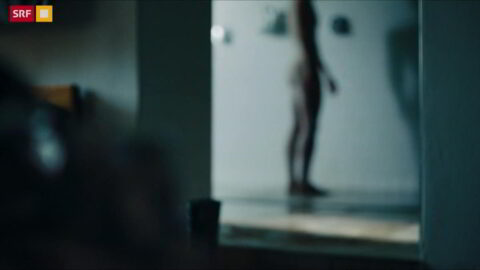 Sophie Rogall Sexy - Riesending - Jede Stunde zahlt - E01 (2022)