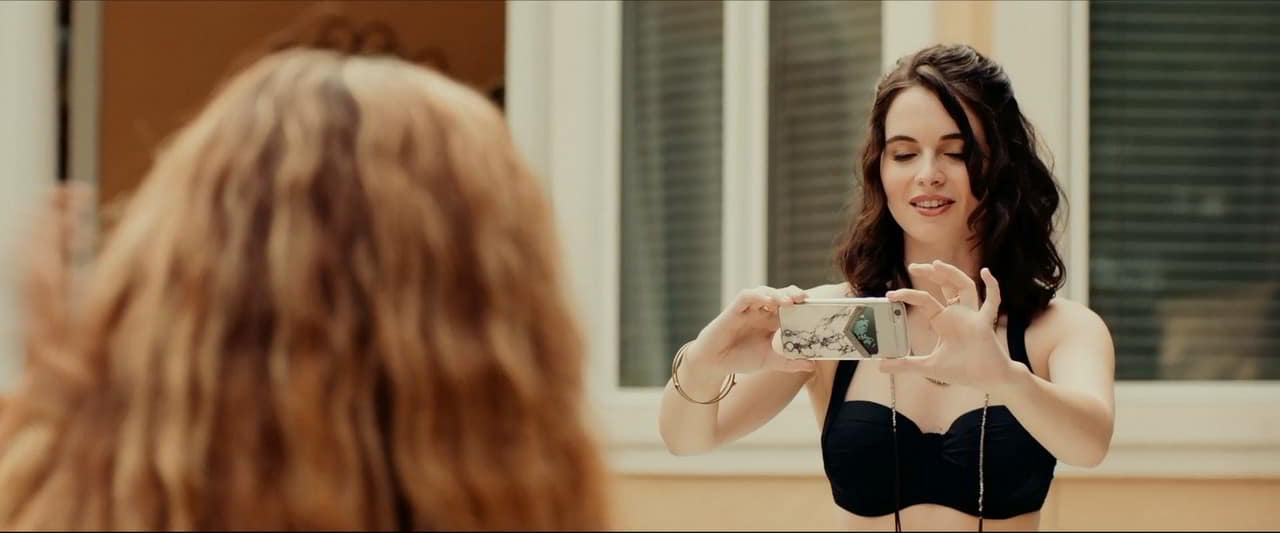 Vanessa Marano, Giorgia Whigham bare butt in Saving Zoe Vanessa Marano, Giorgia Whigham bare butt in Saving Zoe