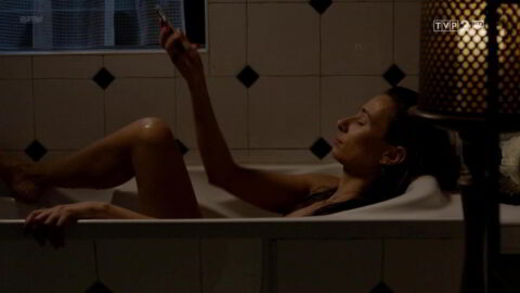 Aleksandra Popławska Nude - Miasto Skarbow - S01E06 (2017)