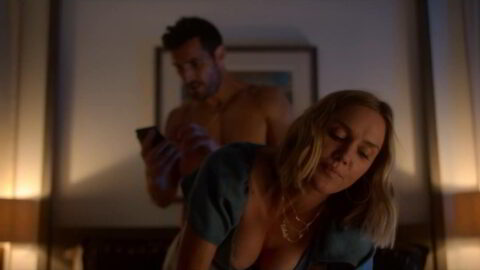 Erinn Hayes Sexy Huge in France S01E03 04 E07 2019 4