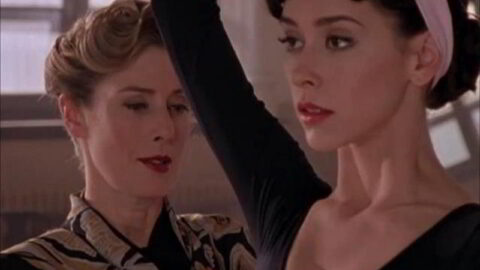 Jennifer Love Hewitt Sexy - The Audrey Hepburn Story (2000)