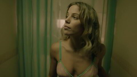 Justina Bustos Sexy Madly 2016 6