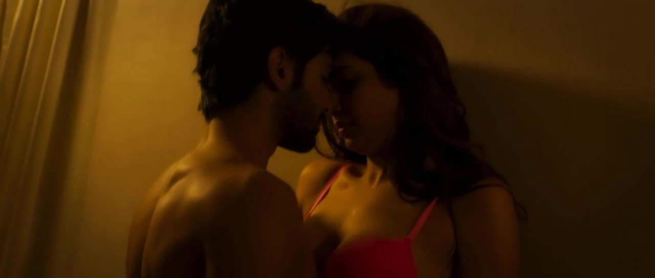 Watch Karishma Tanna, Sunny Leone naked scene Watch Karishma Tanna, Sunny Leone naked scene