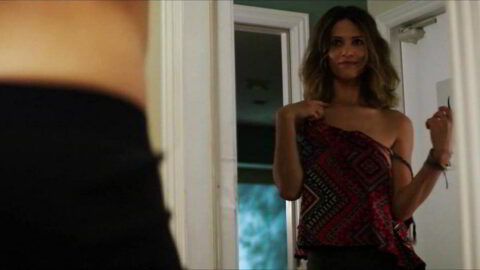 Lyndsy Fonseca Sexy Paget Brewster Sexy Down Dog S01E01 2015 1