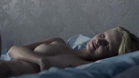 Marta Nieradkiewicz Nude Plynace wiezowce 2013 2 2