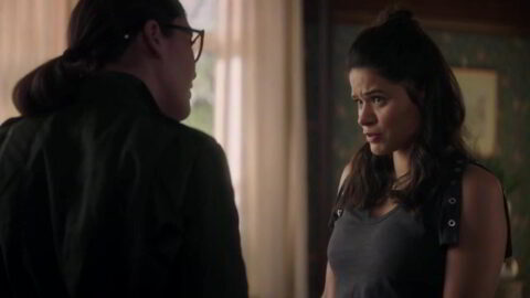 Melonie Diaz Sexy Ellen Tamaki Sexy Charmed S01E02 2018 1