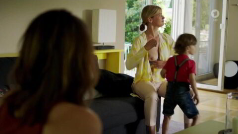 Mira Bartuschek Nude Zur Holle mit den anderen 2016 1