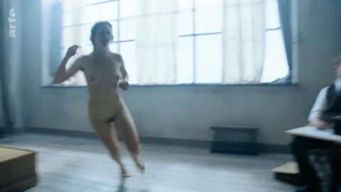 Valerie Pachner Nude Die Neue Zeit S01E01 2019 18