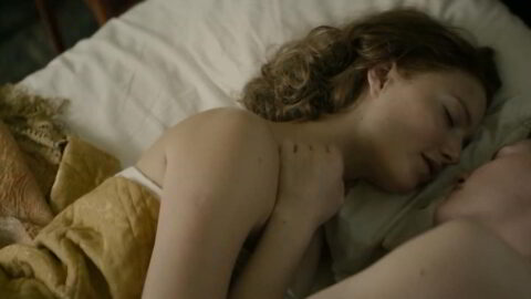 Anna Paquin Nude Holliday Grainger Sexy Tell It to the Bees 2018 6