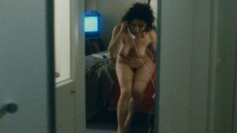 Arsinee Khanjian Nude - Irma Vep (1996)