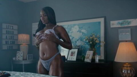 Elizabeth Foxx Sexy The Lawnmower Man 2024 02