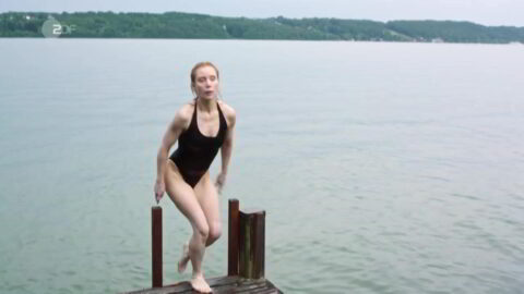 Franziska Petri Nude Der Alte S42E02 2018 1