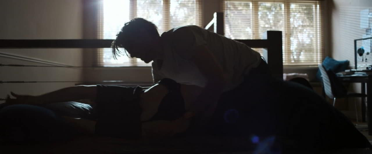 Jessica De Gouw nude scene in OtherLife Jessica De Gouw nude scene in OtherLife