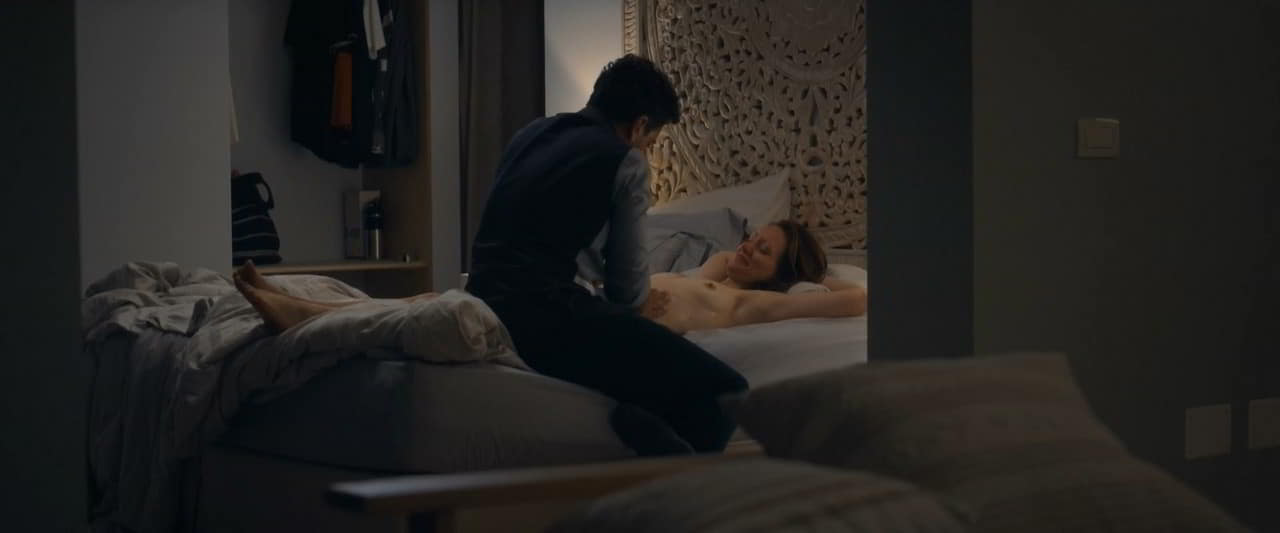 Lavinia Wilson cleavage movie scene 2020 Lavinia Wilson cleavage movie scene 2020