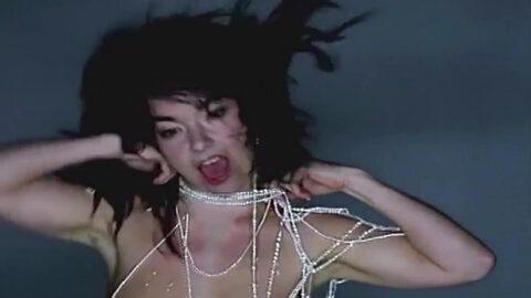 Bjork Nude Pagan Poetry 2001 5