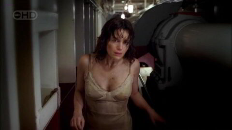 Carla Gugino Sexy Threshold S01E01 2005 1