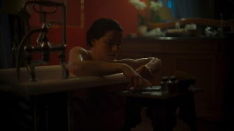 Jessie Buckley Sexy Men 2022 2