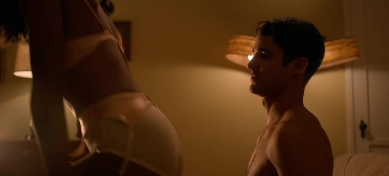 Laura Harrier, Nina Umpierrez bare butt in Hollywood - S01E02 Laura Harrier, Nina Umpierrez bare butt in Hollywood - S01E02