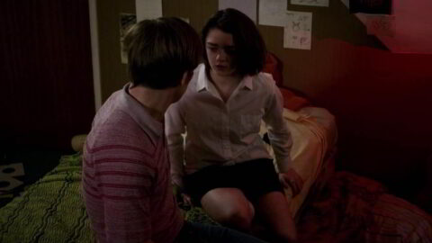 Maisie Williams Sexy The Falling 2014 1