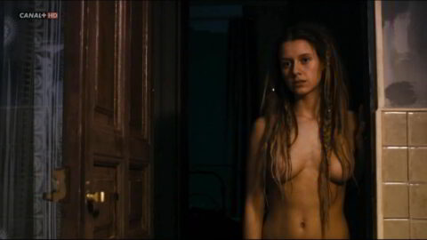 Manuela Velles Nude Chaotic Ana 2007 1
