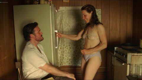 Marisa Tomei Nude Lili Taylor Sexy Factotum 2005 04