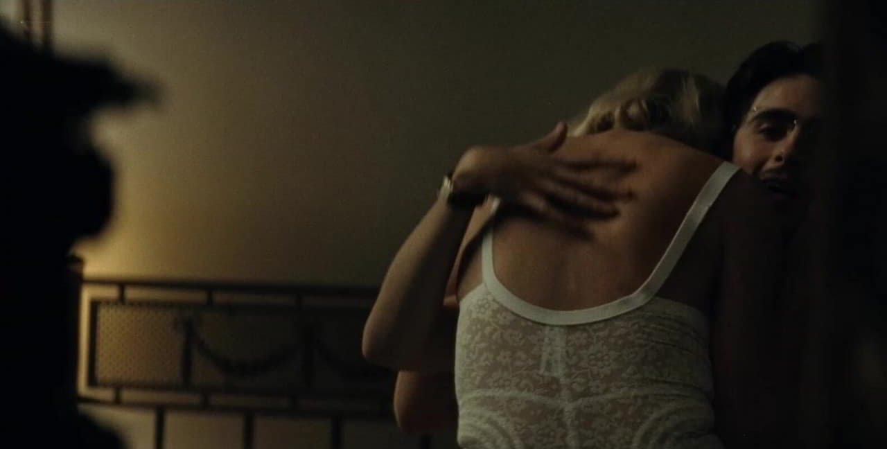Hot Odessa A'zion, Gwyneth Paltrow explicit scene 2025 Hot Odessa A'zion, Gwyneth Paltrow explicit scene 2025