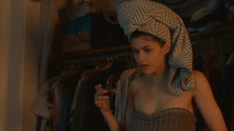Alexandra Daddario Sexy Kimiko Glenn Sexy Sunita Mani Sexy Can You Keep a Secret 2019 6